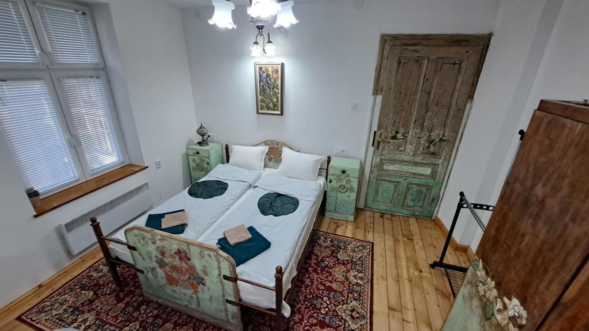 Ferienwohnung Modern&Old Sofia Exterior foto